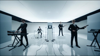 Explore the Meaning of De Wave - Over You Lyrics