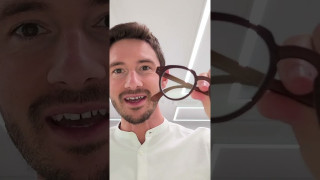Explore the Meaning of Moipa - This One In Glasses Lyrics