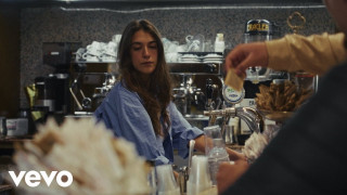 Explore the Meaning of Rocco Hunt - BONAFORTUNA Lyrics